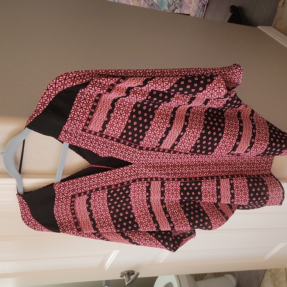Rose & Olive Doleman sleeve top